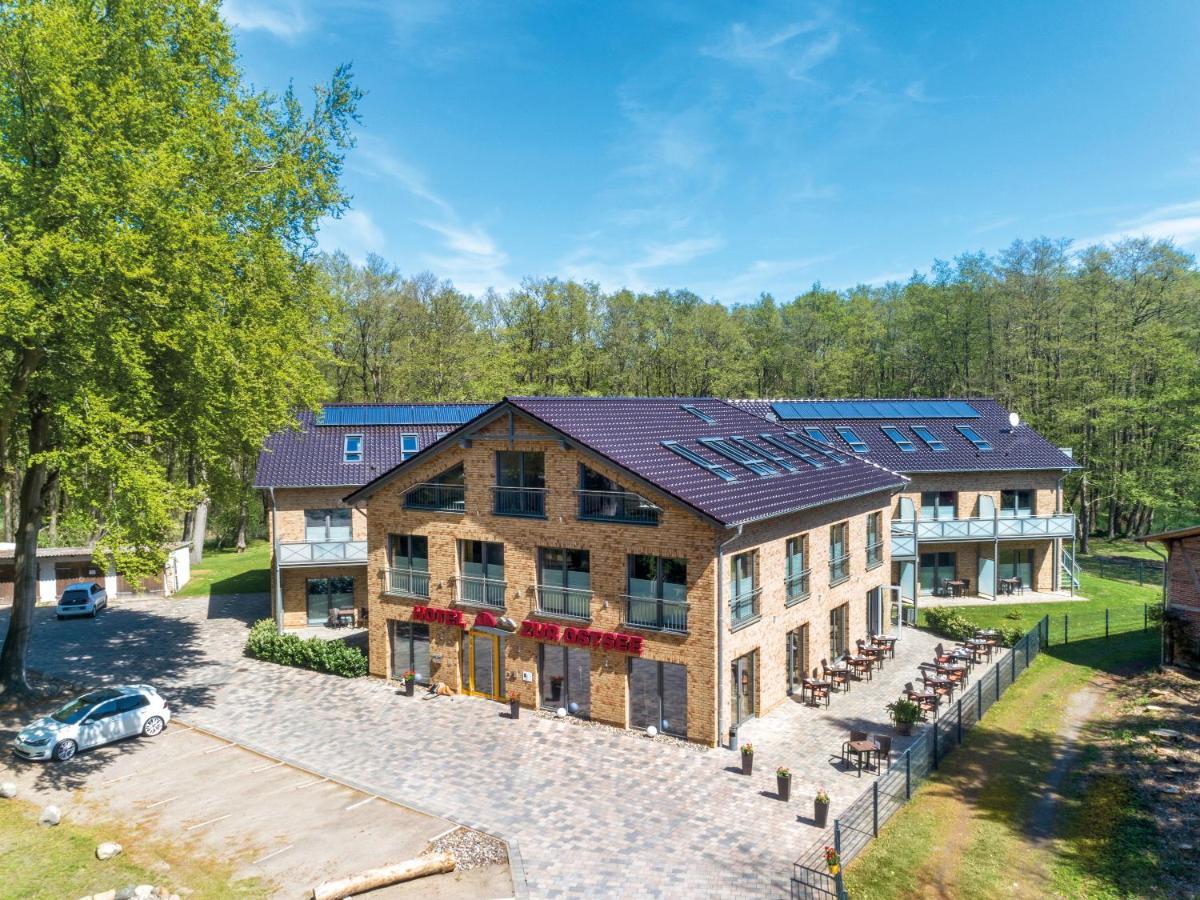 Hotel Zur Ostsee Граль-Мюриц Экстерьер фото